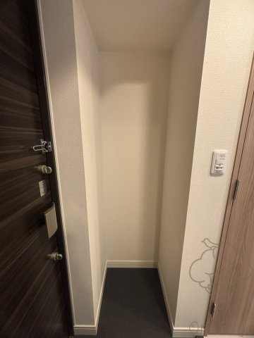 プレサンス梅田の玄関