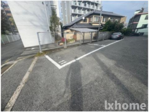 山本マンションの駐車場|駐車場に車を止められます