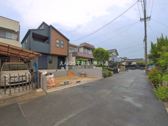 ブルーミングガーデン南新町中畑の前面道路含む現地写真