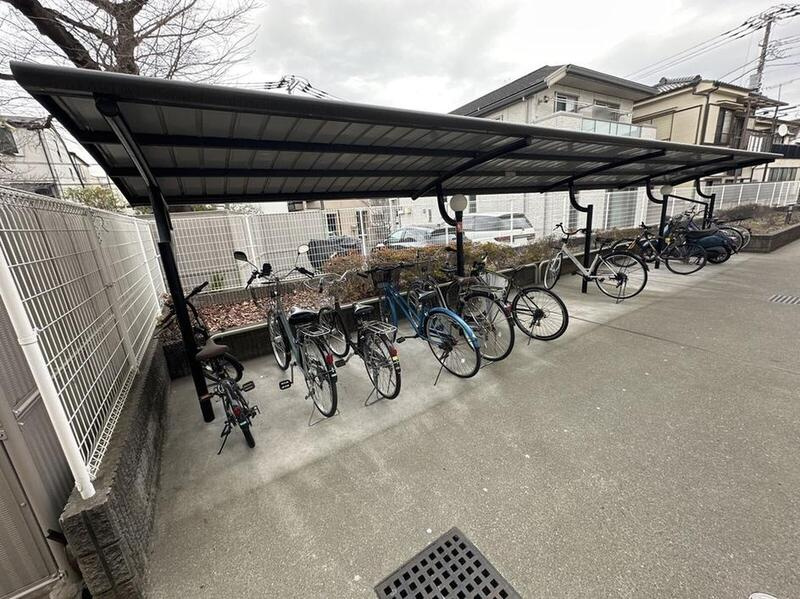 レオパレスたぶの木の駐車場|73479026_13.jpg
