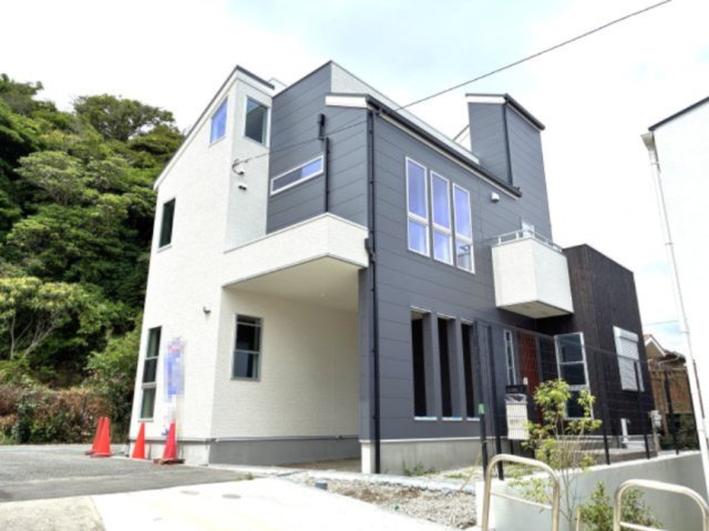 海見え！ 相模湾・江ノ島を臨む　新築分譲住宅の外観|陽当たり良好