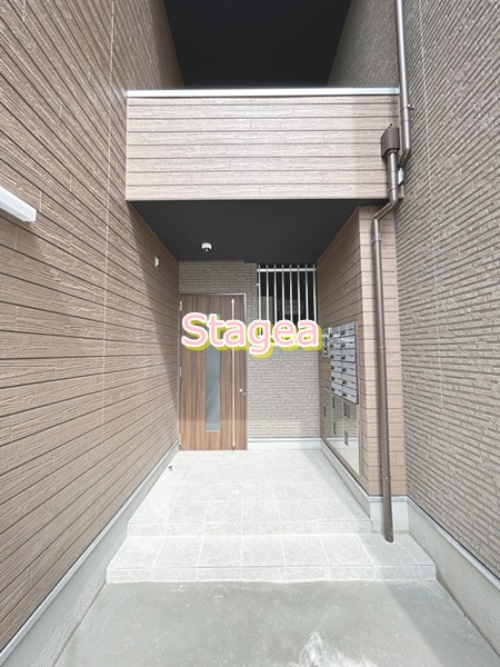 REGALEST 大和田のエントランス