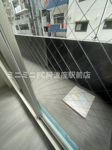 大阪市西区京町堀３丁目の賃貸マンションのバルコニー