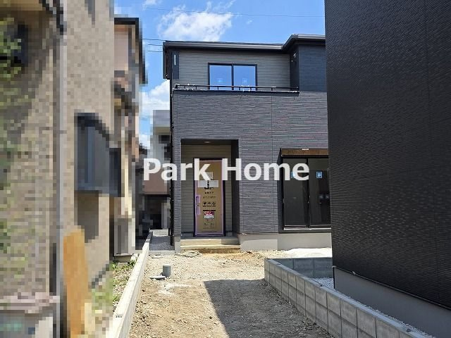 高知市介良乙 -11期2棟1- 新築戸建ての外観|1号棟　2026.8月：建築中