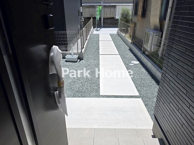 高知市介良乙 -11期2棟1- 新築戸建ての玄関