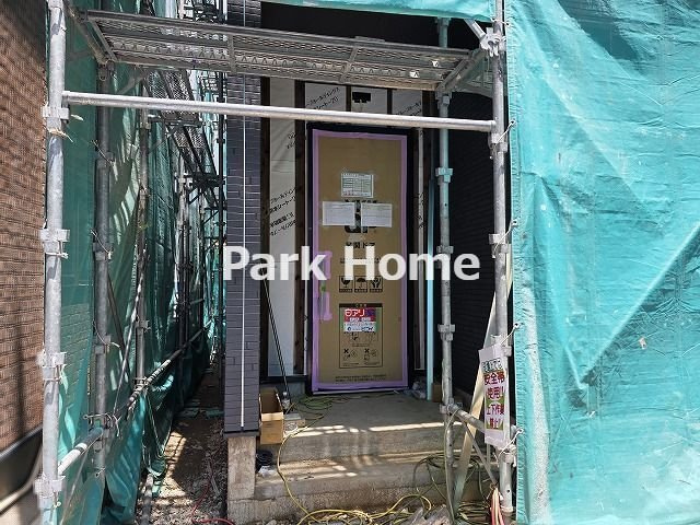 高知市介良乙 -11期2棟1- 新築戸建ての玄関|1号棟　2026.7月：建築中