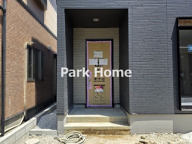 高知市介良乙 -11期2棟1- 新築戸建ての玄関|1号棟　2026.8月：建築中