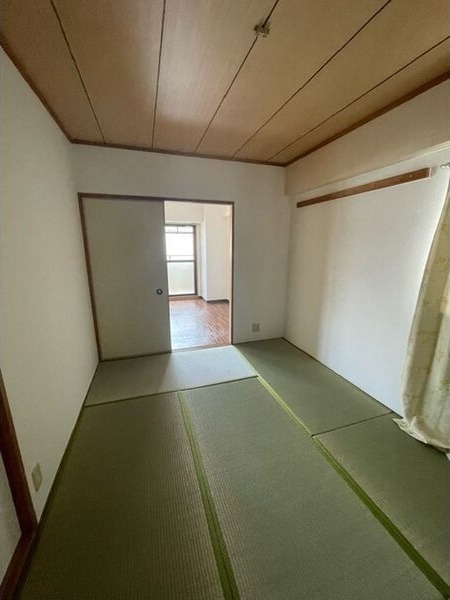 Rapport中江の内装