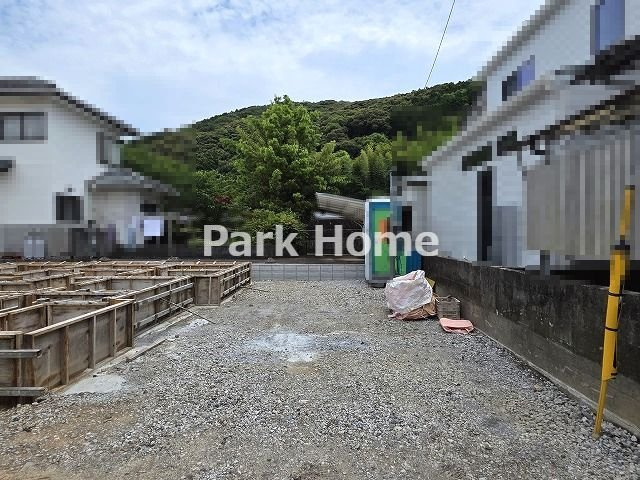 高知市介良乙 -11期2棟2- 新築戸建ての庭|2号棟　2026.6月：基礎工事中
