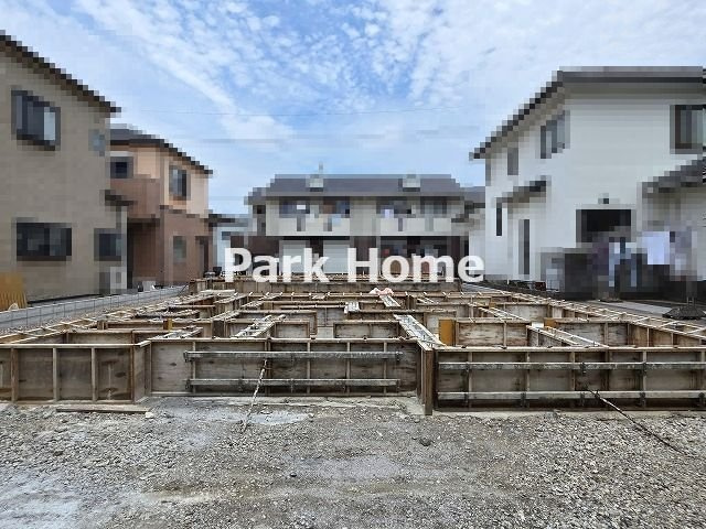 高知市介良乙 -11期2棟2- 新築戸建ての外観|2号棟　2026.6月：基礎工事中