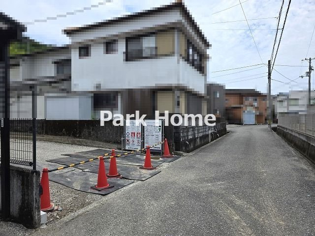 高知市介良乙 -11期2棟2- 新築戸建ての前面道路含む現地写真