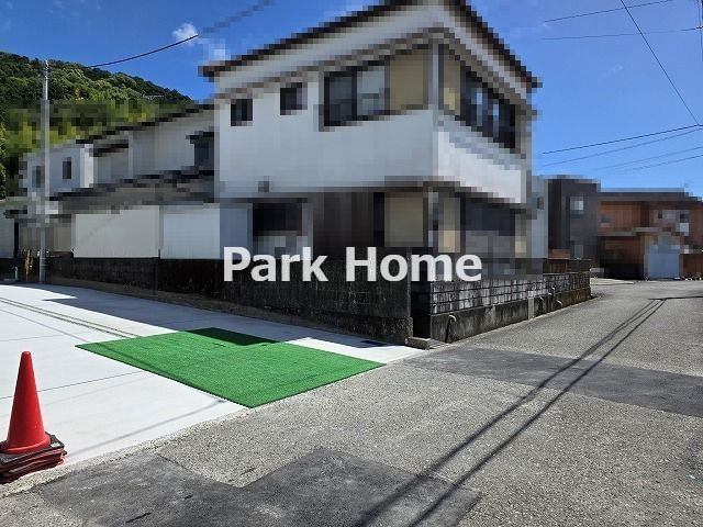 高知市介良乙 -11期2棟2- 新築戸建ての前面道路含む現地写真|2号棟