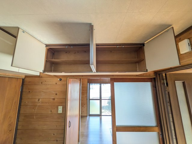 愛家瀬戸岡戸建の内装