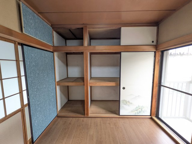 愛家瀬戸岡戸建の内装