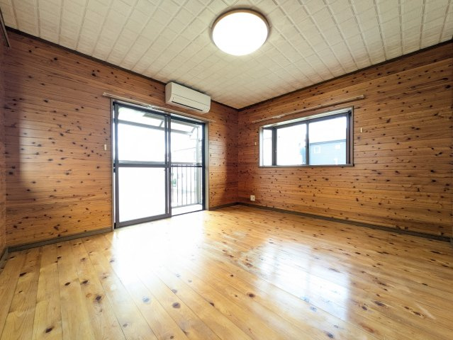 愛家瀬戸岡戸建の居間・リビング