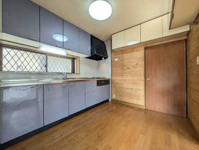 愛家瀬戸岡戸建のキッチン
