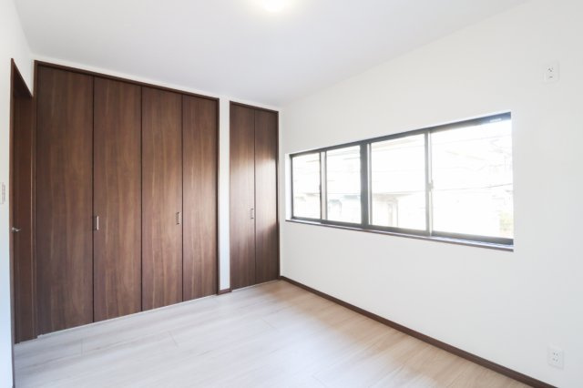 【ReDream】鳴滝松本町の洋室|【施工例：洋室】
全居室収納つき！ご家族一人ひとりの空間がすっきりお使いいただけます！

【リフォームプラン例】建物価格1899万円、建物面積88.74m2
