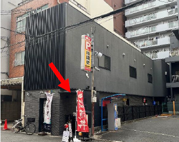 大阪市中央区鎗屋町１丁目の店舗一部