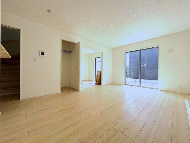 クワイエ　岐阜市今嶺第2　全2区画分譲の冷暖房・空調設備|24時間換気システムは窓を開けなくても外気の空気を室内に入れ室内の空気を外に排出します。