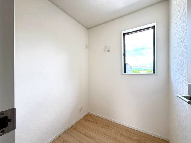 クワイエ　岐阜市今嶺第2　全2区画分譲の防犯設備|給湯器のリモコンはお風呂の準備や、温度管理、追い炊き、その他さまざまな操作ができて便利です。