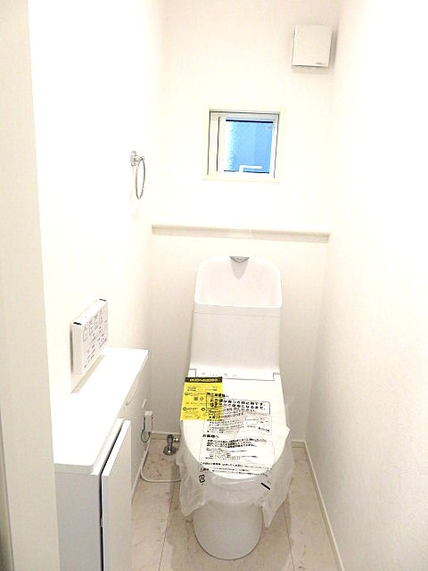 仲介手数料無料　横浜市中区本牧町２丁目のトイレ