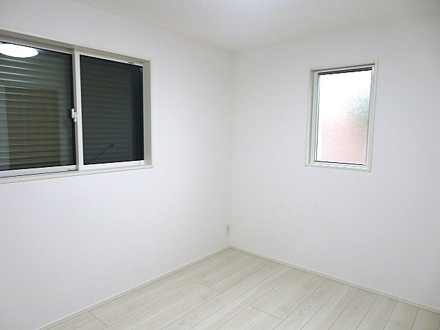 仲介手数料無料　横浜市中区本牧町２丁目の洋室