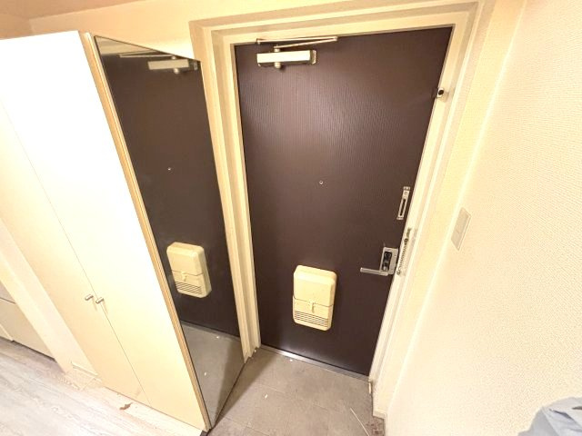 ワコーレ篠原中町の玄関