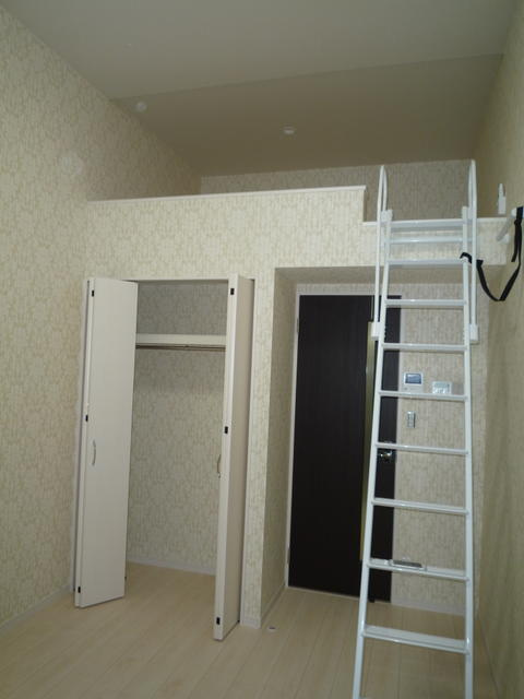 川崎市多摩区登戸のアパートの居間・リビング