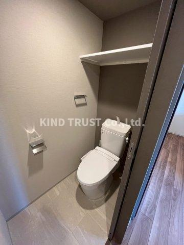 ジオエント梅田北リバーフロントのトイレ|落ち着いた色調のトイレです