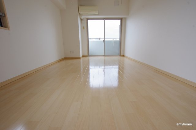 アクアスイート新大阪　仲介手数料無料の洋室