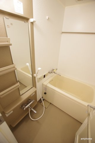 アクアスイート新大阪　仲介手数料無料の浴室
