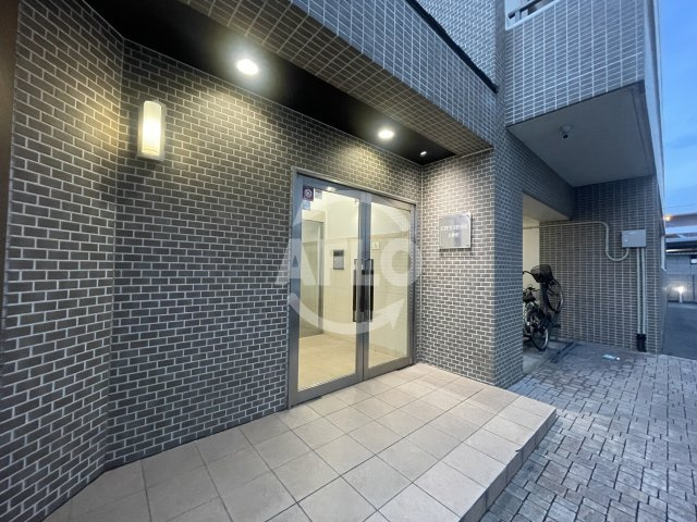  シティスパイア上新庄のエントランス|CITY SPIRE上新庄　エントランス