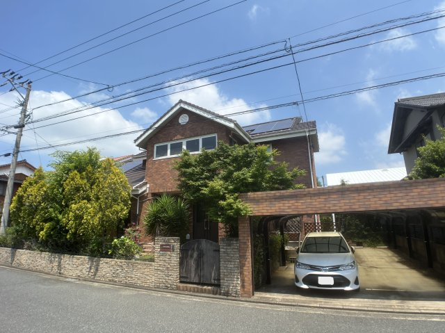 【外観】 | 糸島市南風台1丁目　戸建て | 2002年築、土地95坪、二世帯住宅にもおススメの広さが魅力です
