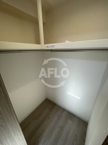 プランドール新北野の収納|ウォークインクローゼット