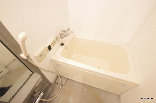 アクアスイート新大阪　仲介手数料無料の浴室