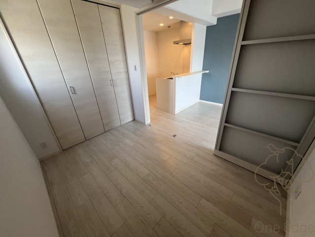 Alivis北梅田の寝室