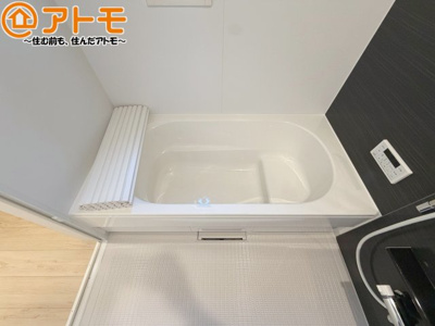 【浴室】 | 葵区羽鳥第13　新築戸建　全1棟 | ボタンひとつで湯張りのできるオートバスは、追い炊きも給湯温度の変更も楽々♪