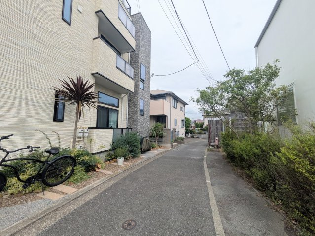 海まで徒歩8分！ マリンライフ　1LDKの周辺|住宅街