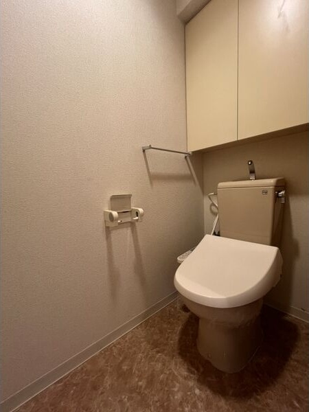 フラット大須のトイレ|シンプルで使いやすいトイレです