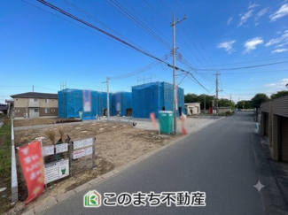 【前面道路含む現地写真】 | 常総市水海道諏訪町第3　2号棟 | 前面道路が広いので日当たりも良好、お車の入出庫がスムーズです♪