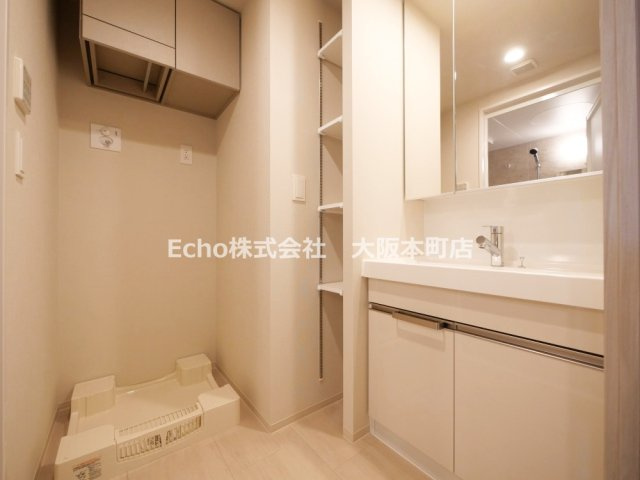 K-COURT谷町四丁目の洗面所
