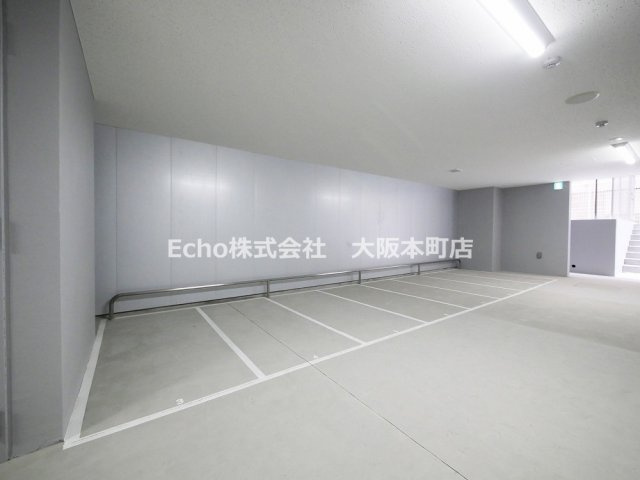 K-COURT谷町四丁目の駐車場