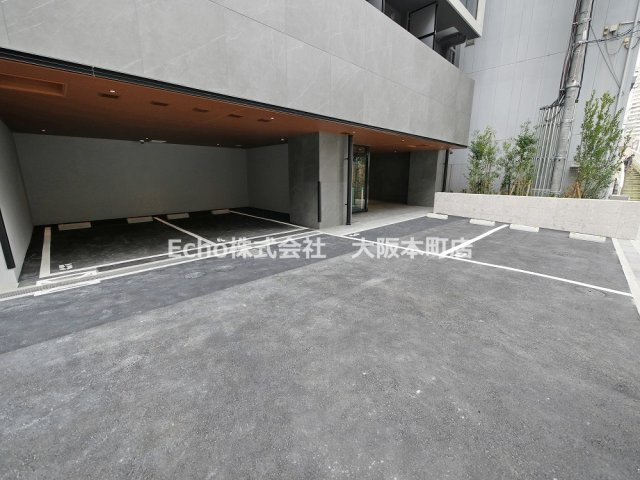 K-COURT谷町四丁目の駐車場