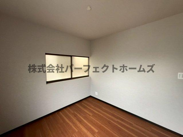 尊延寺5丁目戸建　賃貸の洋室|個人の部屋や寝室として使える洋室です