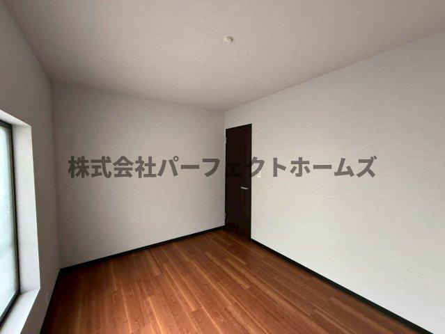 尊延寺5丁目戸建　賃貸の洋室|個人の部屋や寝室として使える洋室です