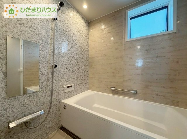 【浴室】 | 阿見町よしわら2丁目　中古戸建 | ホーローバスでゆったりとした１坪タイプのバスルームです。（イメージ画含）