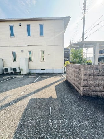 ＳＯＬＥＩＬ彩都の駐車場