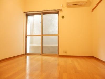 ロフティ西院の内装|廊下から～