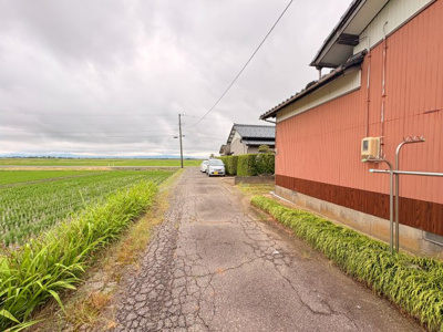 【前面道路含む現地写真】 | 新潟市西蒲区五之上 続き和室 5DK