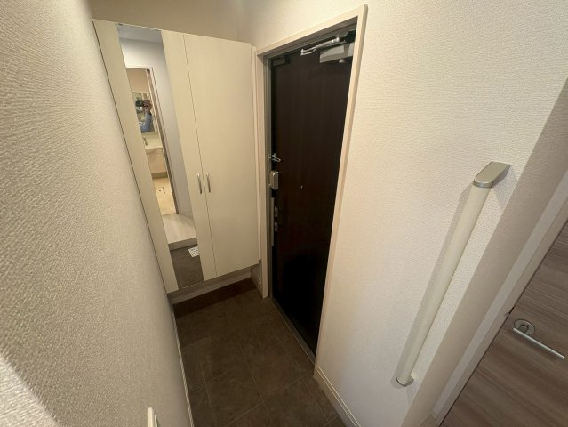 吹田市江の木町のアパートの玄関